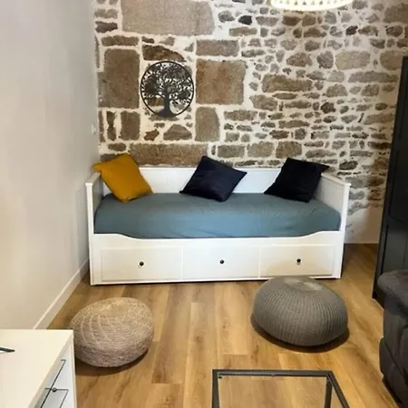 Neuf 4pers, Remparts