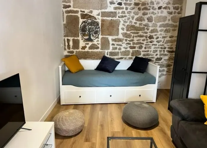 Neuf 4pers, Remparts