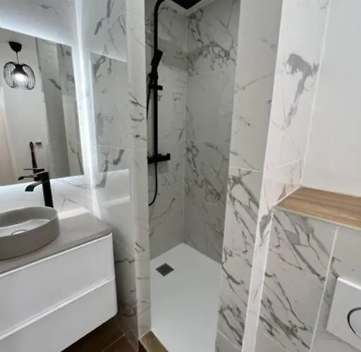 Neuf 4pers, Remparts * Guérande